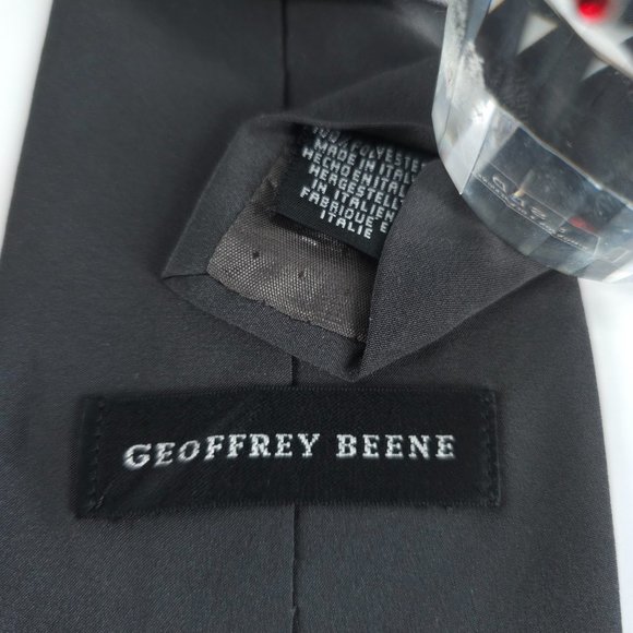 Geoffrey Beene Men Necktie Solid Gray Size 58x4 - NWOT - made in Italy - Picture 3 of 5